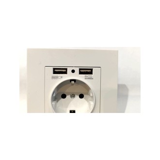 Rejtett mini kamera WiFi USB-s elektromos aljzatban